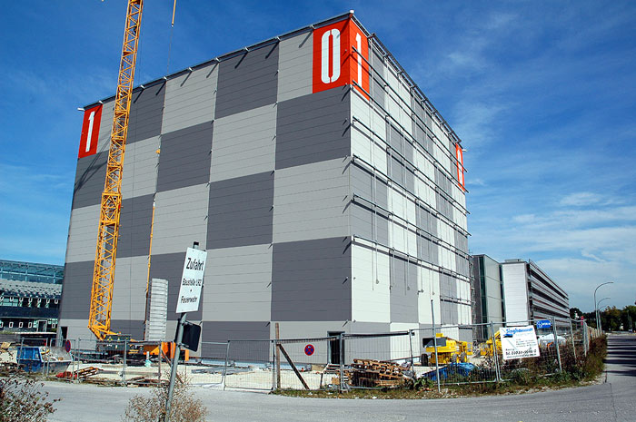 Deutschland2005/SuperComputerInGarching