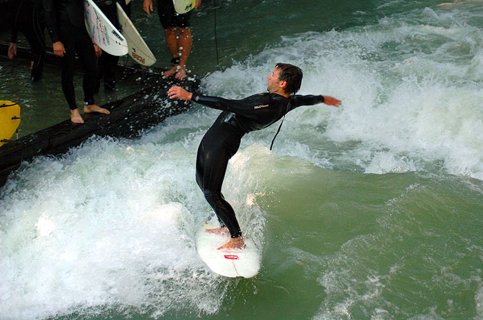 Deutschland2005/SurfingInEnglisherGarden