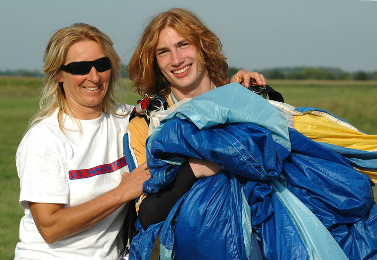 SkyDiving_03Sep2006