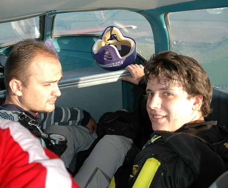 SkyDiving_03Sep2006