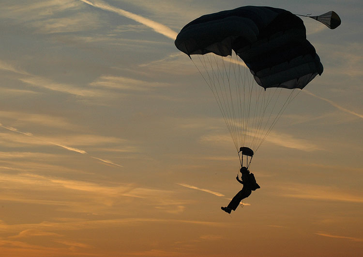 SkyDiving_03Sep2006