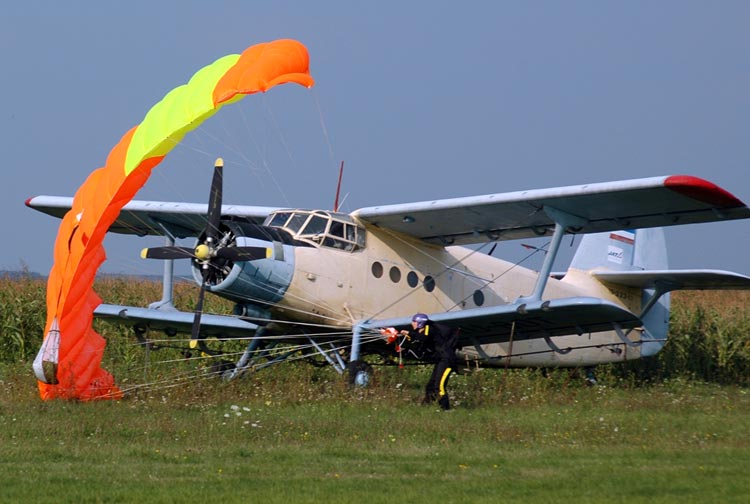 SkyDiving_10Sep2006