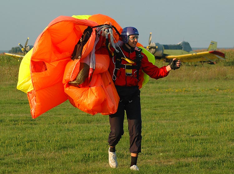 SkyDiving_10Sep2006