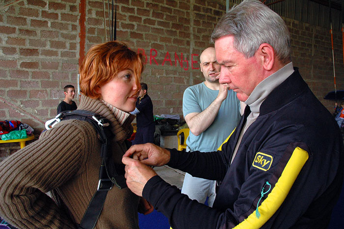 SkyDiving_13-14-Maj2006