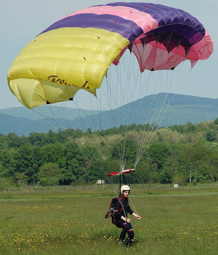 SkyDiving_13-14-Maj2006