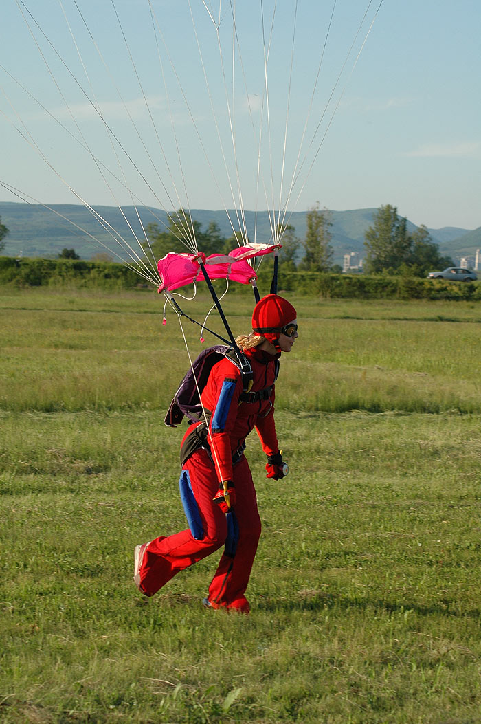 SkyDiving_13-14-Maj2006