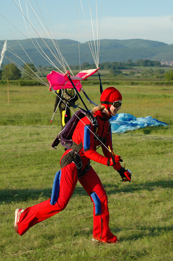 SkyDiving_13-14-Maj2006