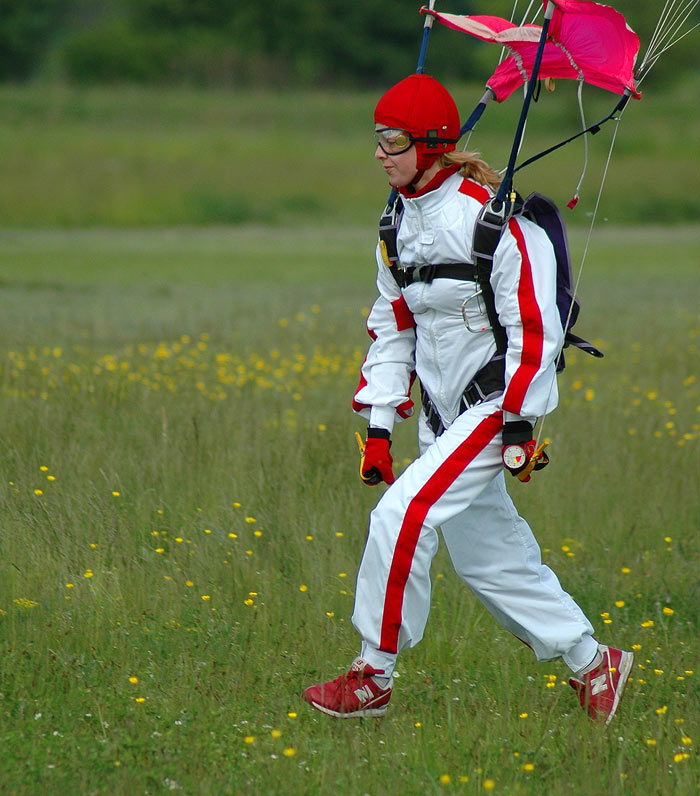 SkyDiving_13-14-Maj2006