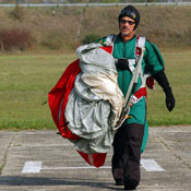 SkyDiving_13-15-Oct2006-Paracin