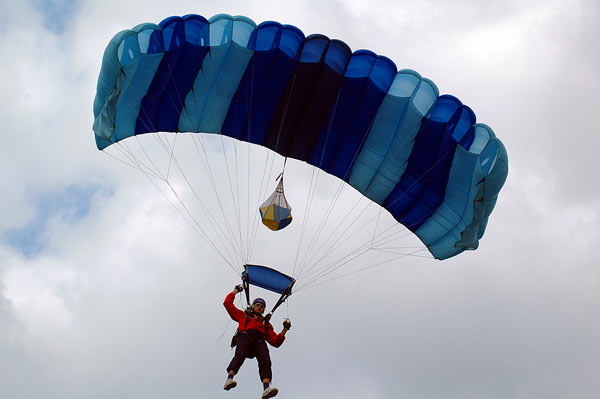SkyDiving_13-15-Oct2006-Paracin