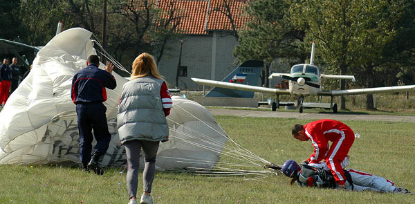 SkyDiving_13-15-Oct2006-Paracin