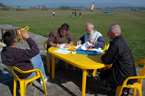 SkyDiving_13-15-Oct2006-Paracin