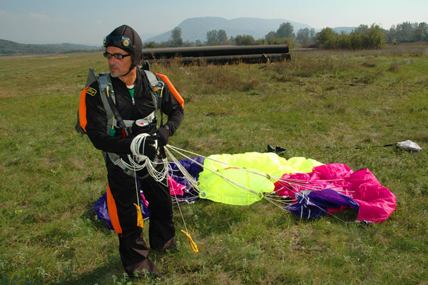 SkyDiving_13-15-Oct2006-Paracin