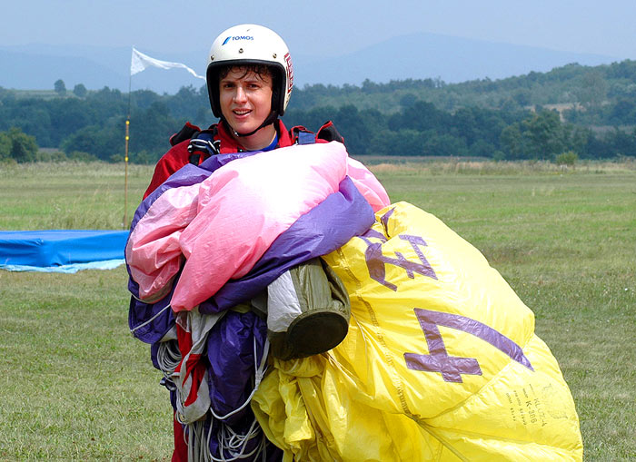 SkyDiving_13August2005