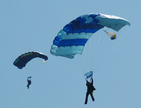 SkyDiving_15-16-July2006