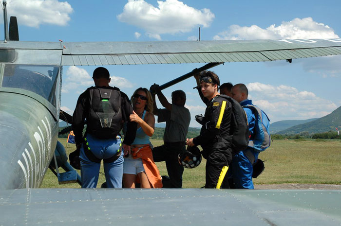 SkyDiving_15-16-July2006