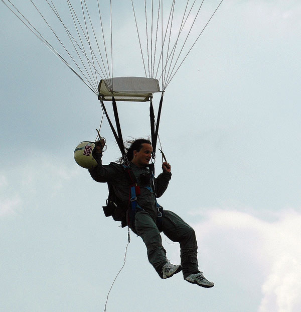 SkyDiving_15Jun2006