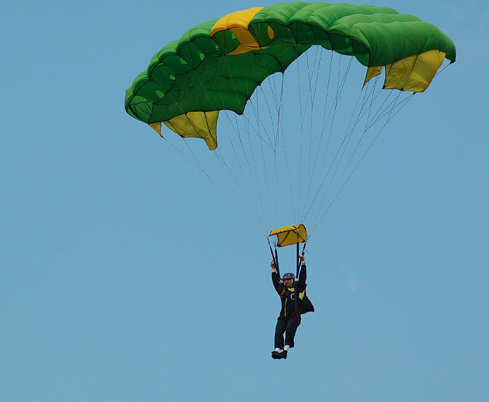 SkyDiving_15Jun2006