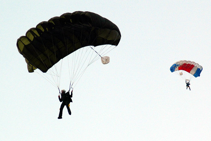 SkyDiving_15Jun2006