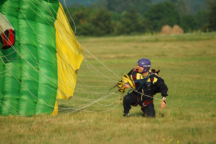 SkyDiving_15Jun2006