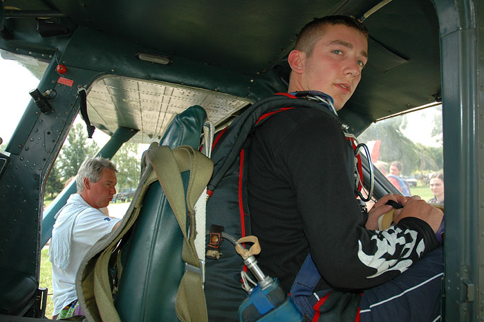 SkyDiving_15Jun2006