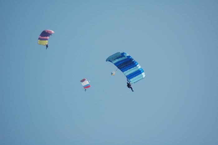 SkyDiving_1April2007
