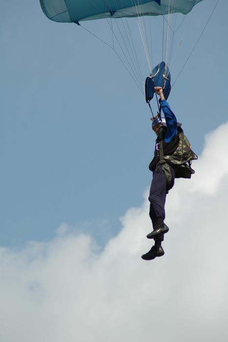 SkyDiving_1April2007
