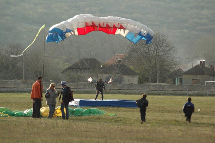 SkyDiving_1April2007