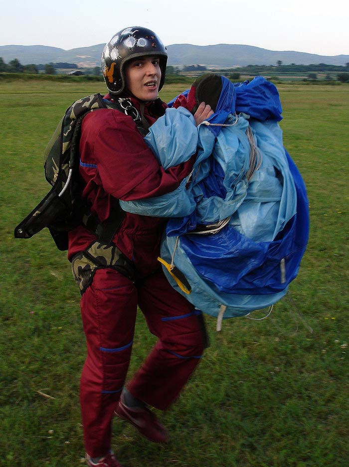 SkyDiving_22July2005