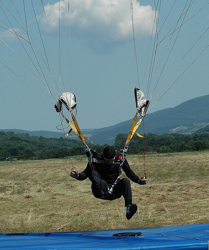 SkyDiving_22July2005