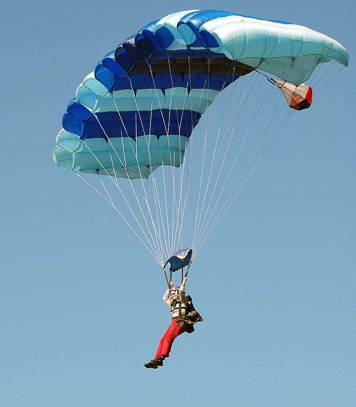 SkyDiving_22July2005
