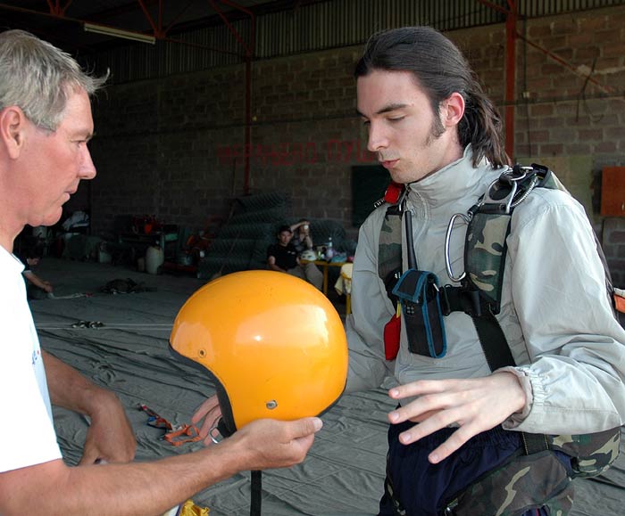 SkyDiving_22July2005