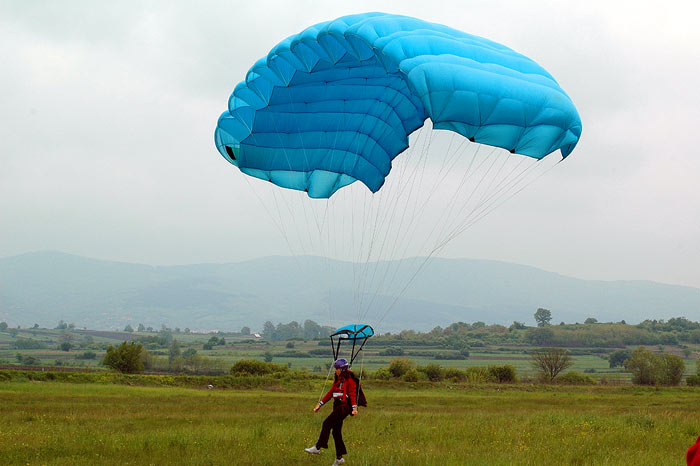 SkyDiving_6-7-Maj2006