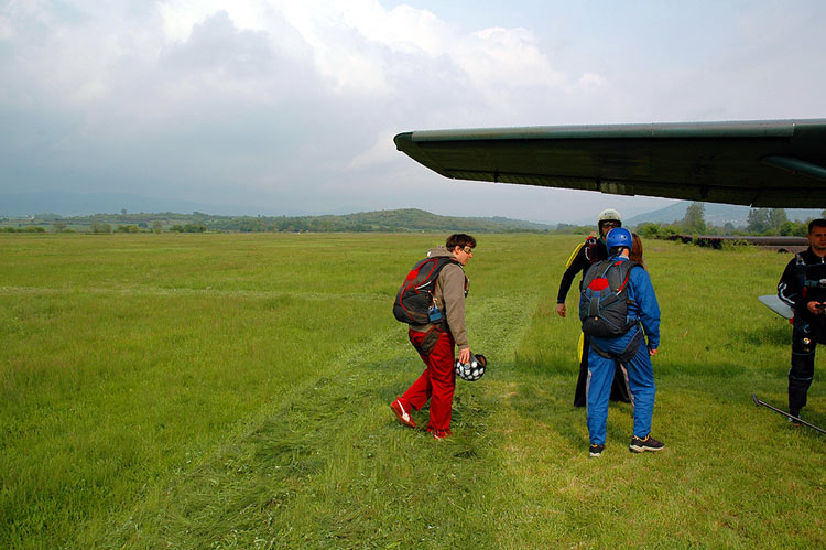 SkyDiving_6-7-Maj2006