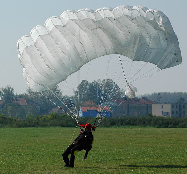 SkyDiving_8-Oct2006-Beograd