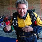 SkyDiving_9April2006