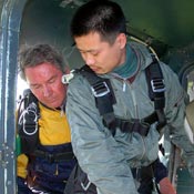 SkyDiving_9April2006