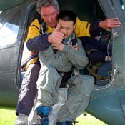 SkyDiving_9April2006