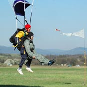 SkyDiving_9April2006