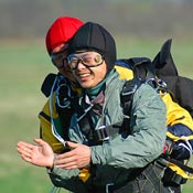 SkyDiving_9April2006