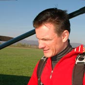SkyDiving_9April2006