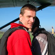 SkyDiving_9April2006