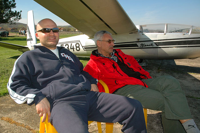SkyDiving_9April2006