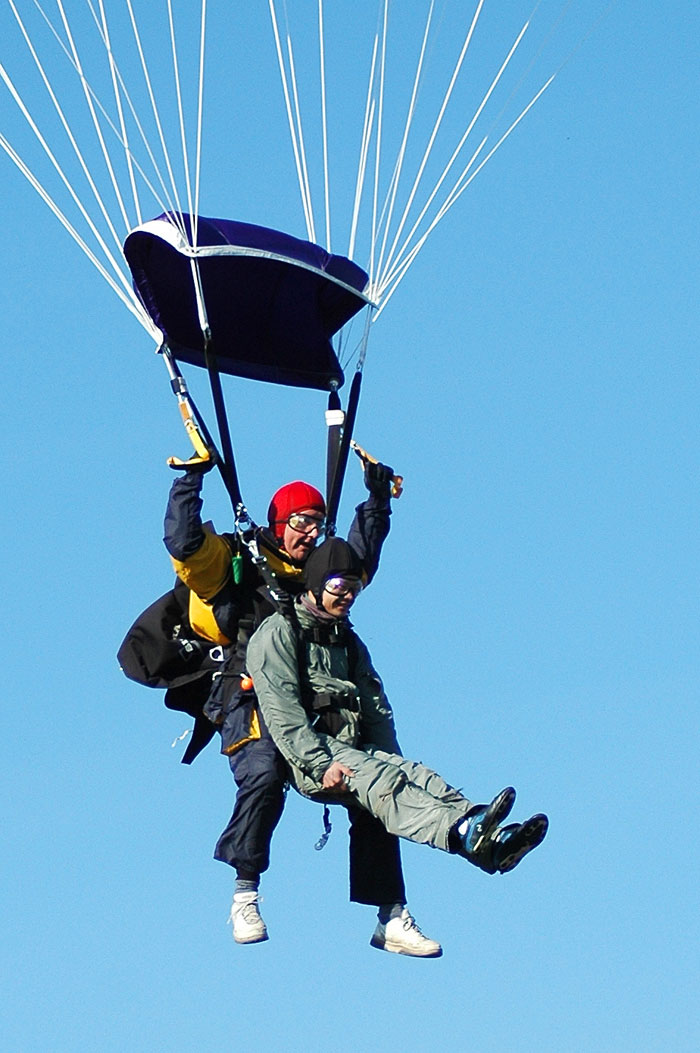 SkyDiving_9April2006