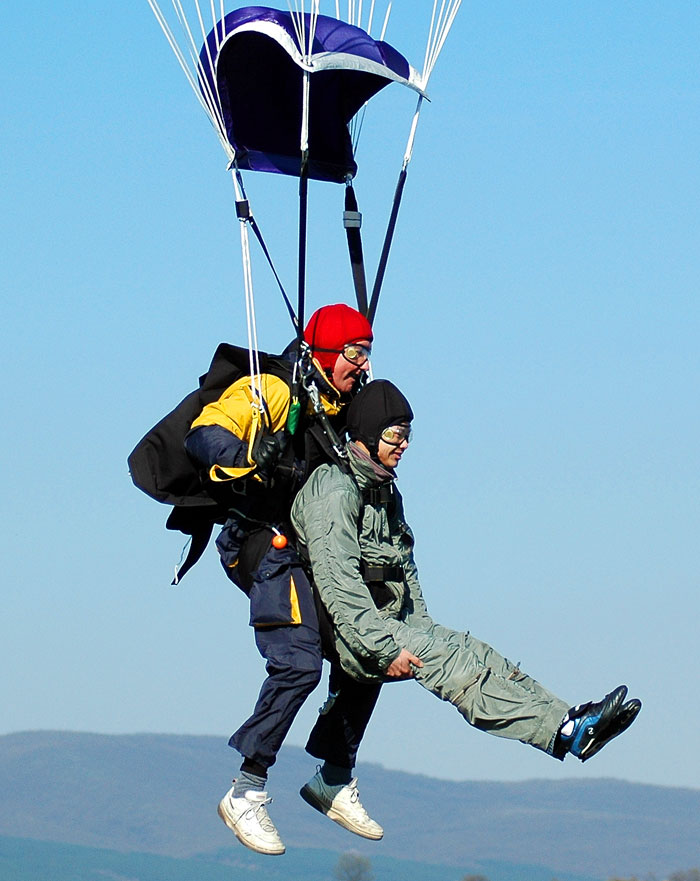 SkyDiving_9April2006
