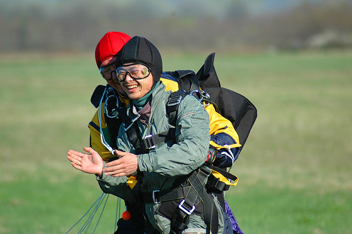 SkyDiving_9April2006