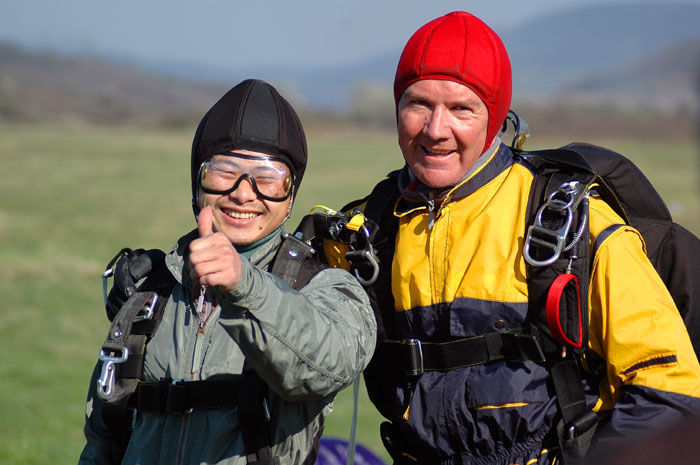 SkyDiving_9April2006