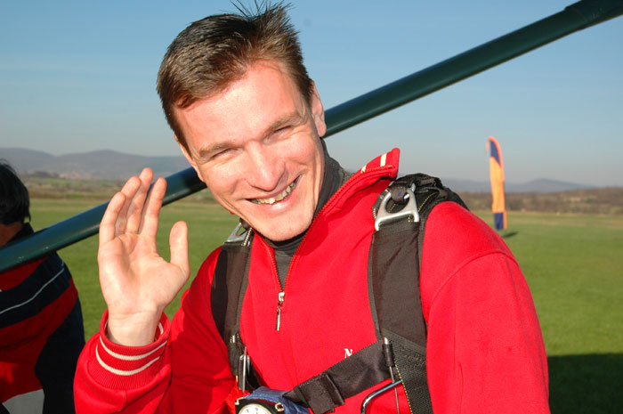 SkyDiving_9April2006