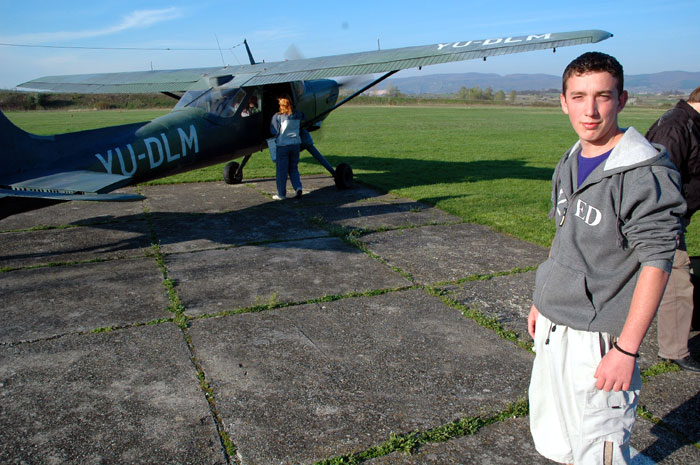 SkyDiving_9April2006