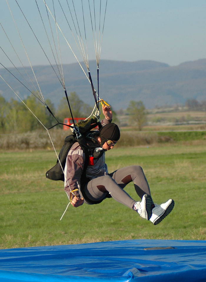 SkyDiving_9April2006